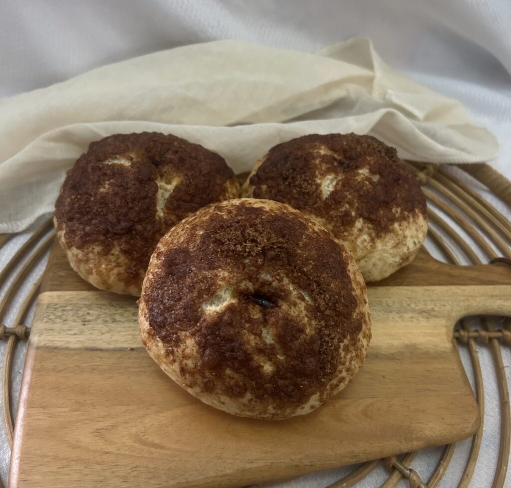 8 Cinnamon-Sugar Bagels